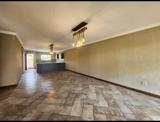 2 BEDROOM TOWNHOUSE FOR SALE IN THREE RIVERS
